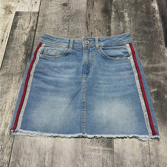 ZARA Denim Mini Skirt, Size XS, Good Condition - Picture 1 of 4